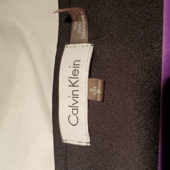 Calvin Klein Sleeveless Stripped/Abstract Blouse -Small - Picture 5 of 8